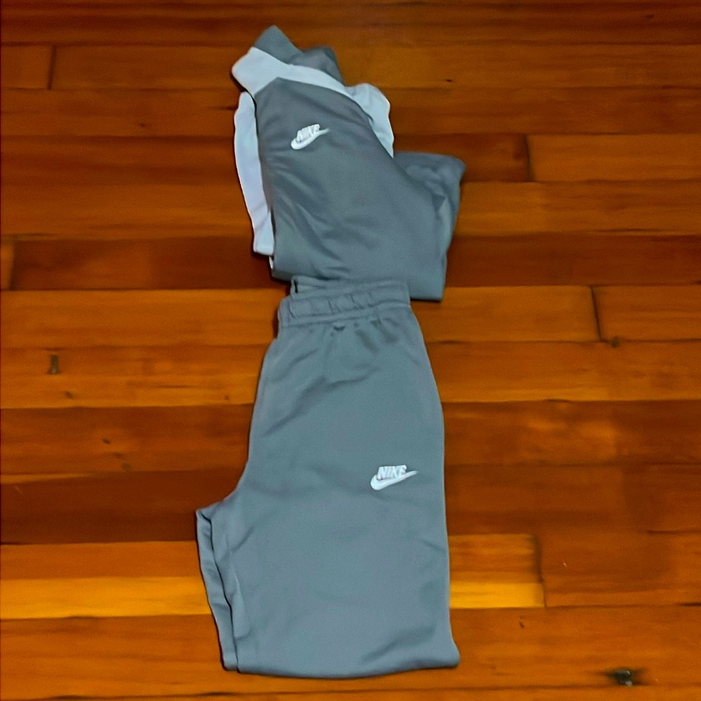 Boys Large Nike Gray Kids Jumpsuit With Zipper